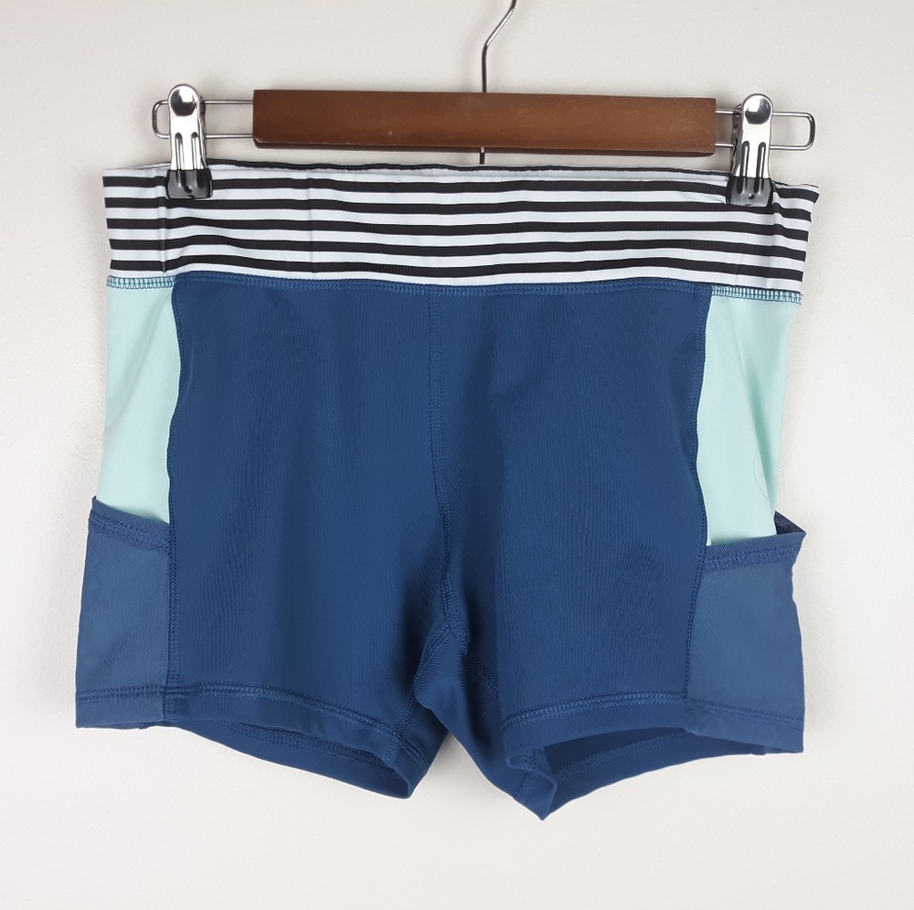 Champion gym stretchy spandex shorts size medium